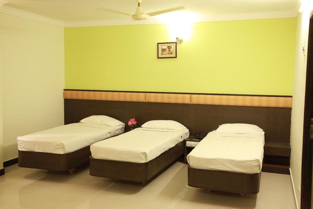 Jeyam Residency, Kumbakonam Hotel Buitenkant foto