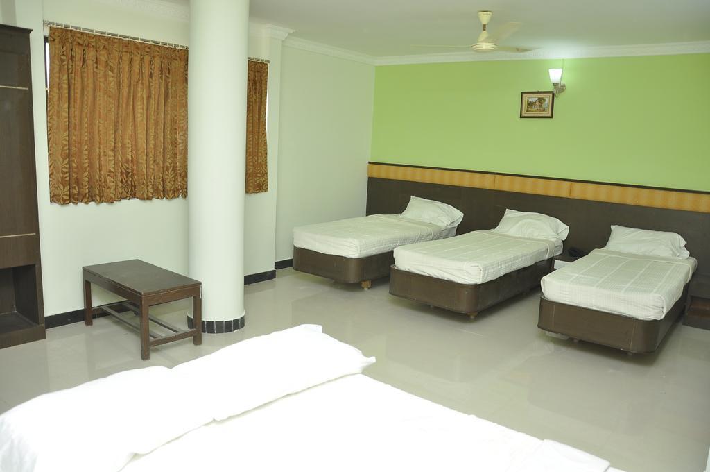 Jeyam Residency, Kumbakonam Hotel Buitenkant foto