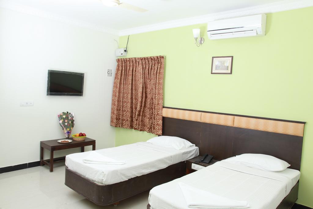 Jeyam Residency, Kumbakonam Hotel Buitenkant foto