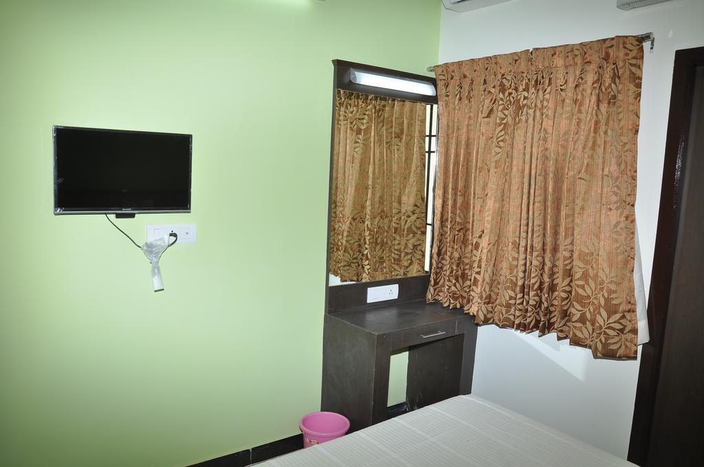 Jeyam Residency, Kumbakonam Hotel Buitenkant foto