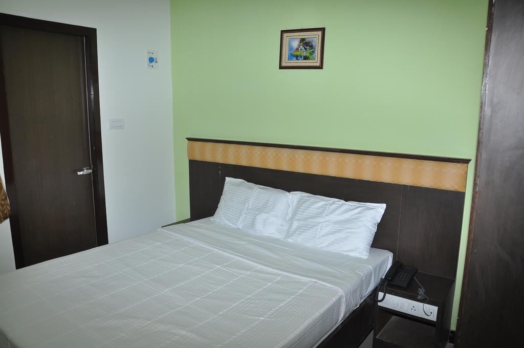 Jeyam Residency, Kumbakonam Hotel Buitenkant foto