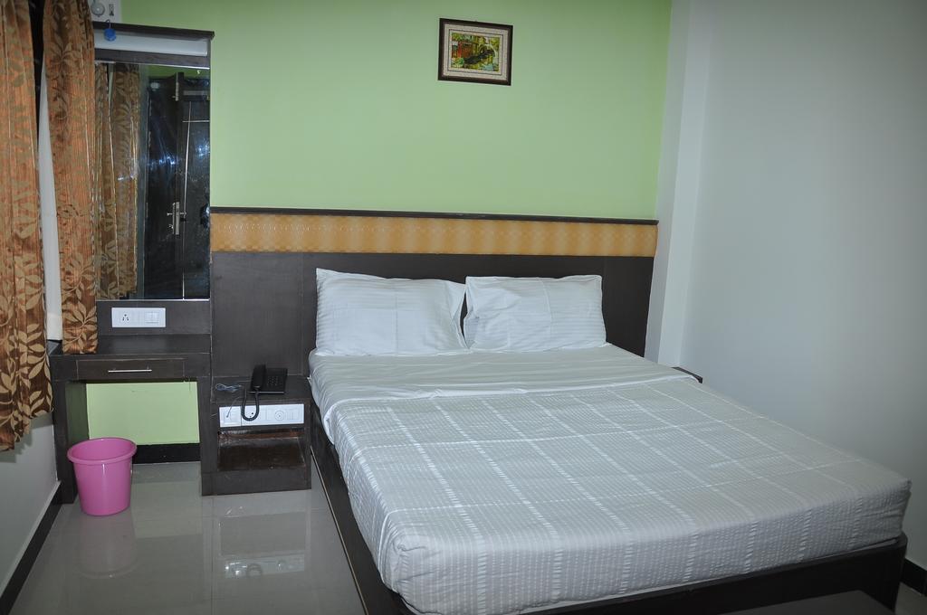 Jeyam Residency, Kumbakonam Hotel Buitenkant foto